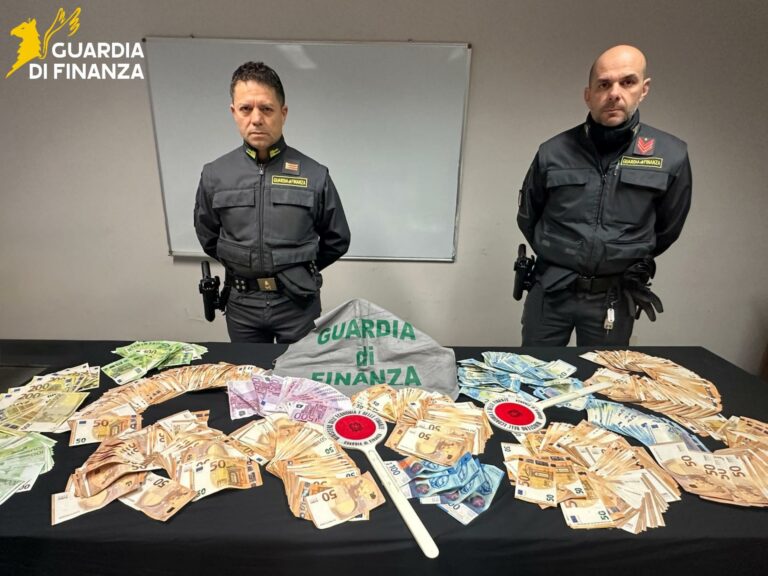 Firenze, la DDA sequestra oltre 140mila euro a spacciatore di cocaina