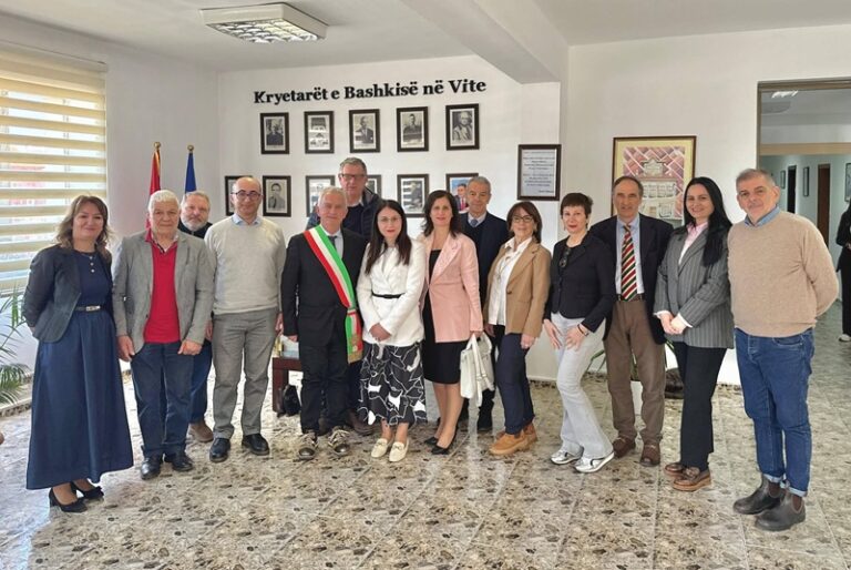 Il Comune di Serravalle Pistoiese in Albania