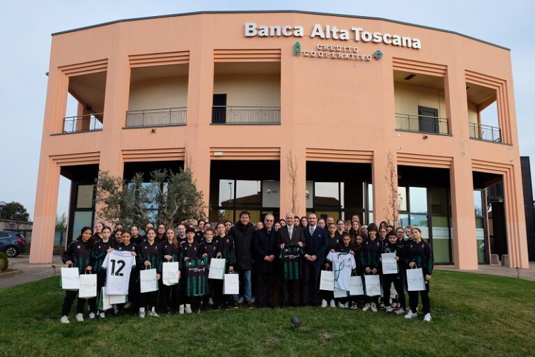 Il nome di Banca Alta Toscana sulle maglie dell’AM Aglianese