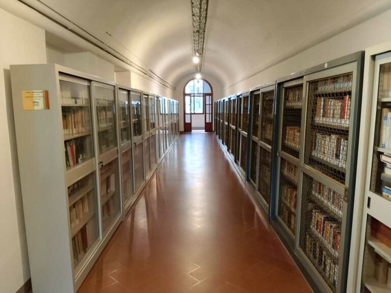 La Biblioteca dei Domenicani: la storia secolare, lo sguardo al presente, i “pistoiesi illustri”