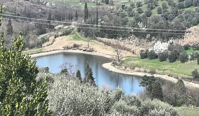Svuotato di due metri il lago artificiale di Castagnati