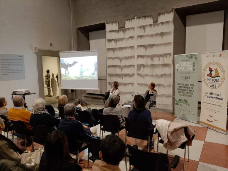 Elena Dak e i pastori nomadi: ultimi testimoni di un mondo in estinzione?