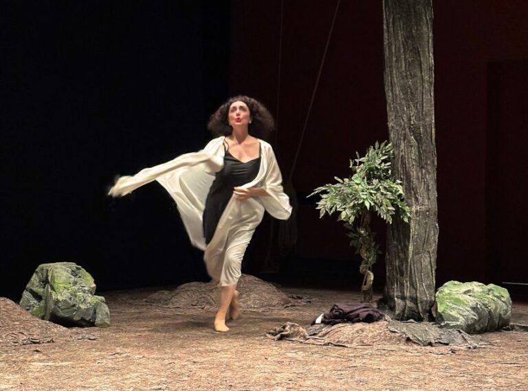 “The Forest” con Morganti e Tolcachir in anteprima al Teatro Manzoni