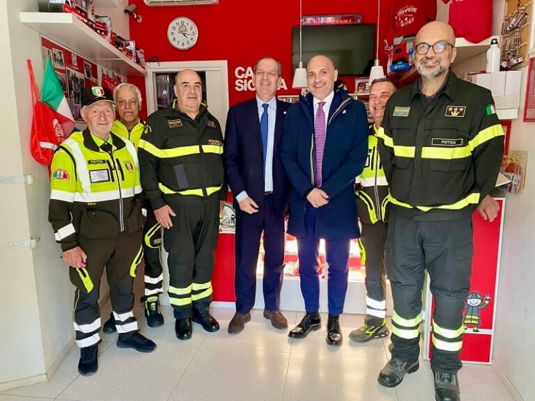Sottosegretario all’Interno e capo del Corpo Nazionale dei Vigili del Fuoco in visita alla Casermetta