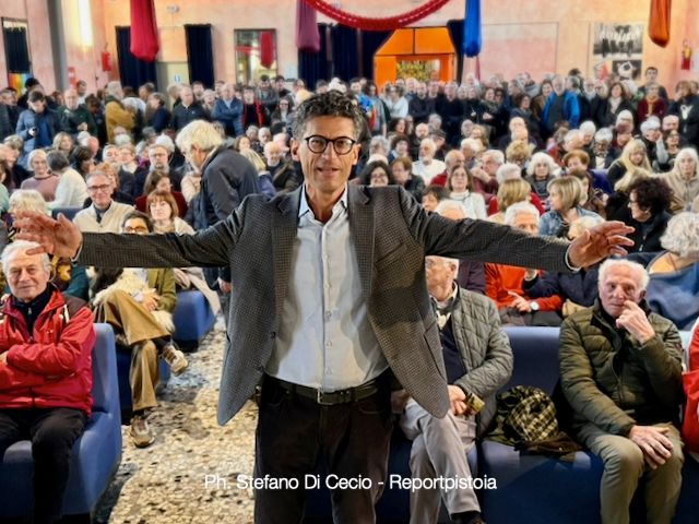 Pistoia: 2.587 firme per Giovanni Capecchi