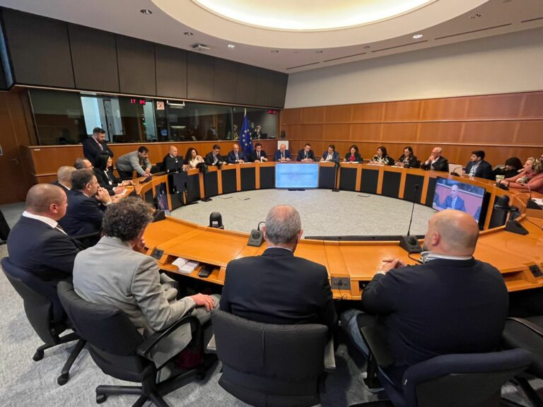 La Toscana alla Consulta nazionale del florovivaismo a Bruxelles