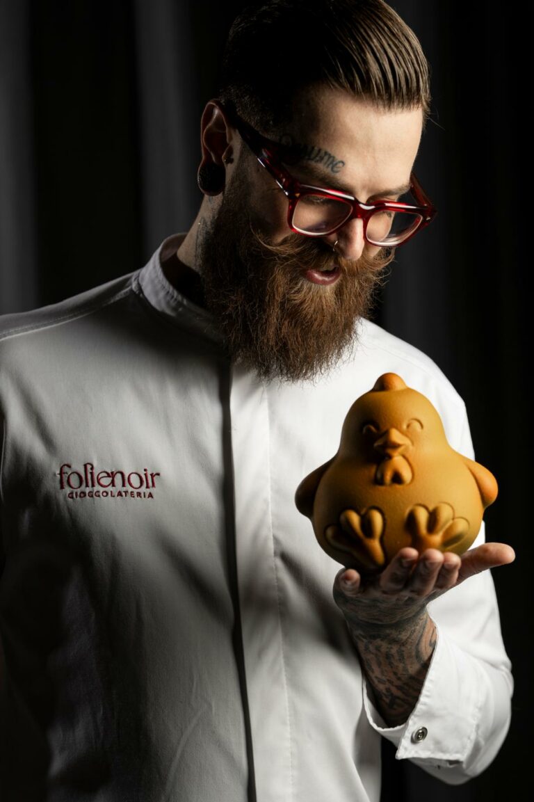 Creatività, gusto, stile raffinato: da FolieNoir una Pasqua speciale. Regali autentici nel nuovo atelier del cioccolato artigianale