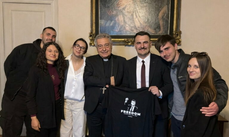Lega in visita dal Vescovo di Prato: ‘dalle radici cristiane può nascere la rinascita della città’