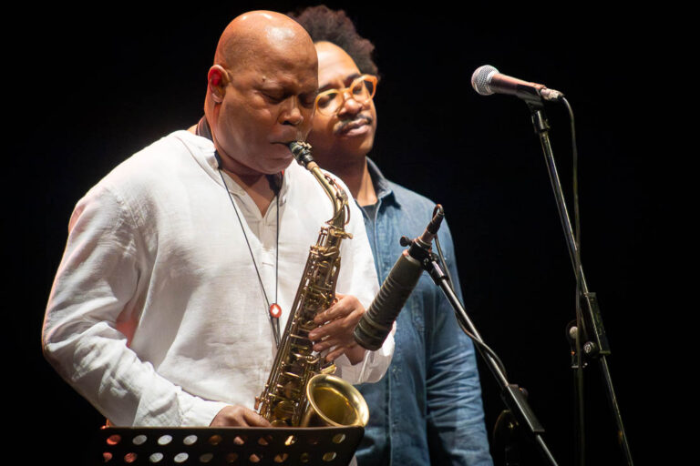 Steve Coleman chiude MetJazz, un finale che spinge il jazz oltre i suoi confini
