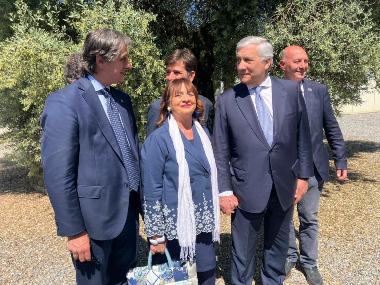 Pistoia, Antonio Tajani incontra i vivaisti