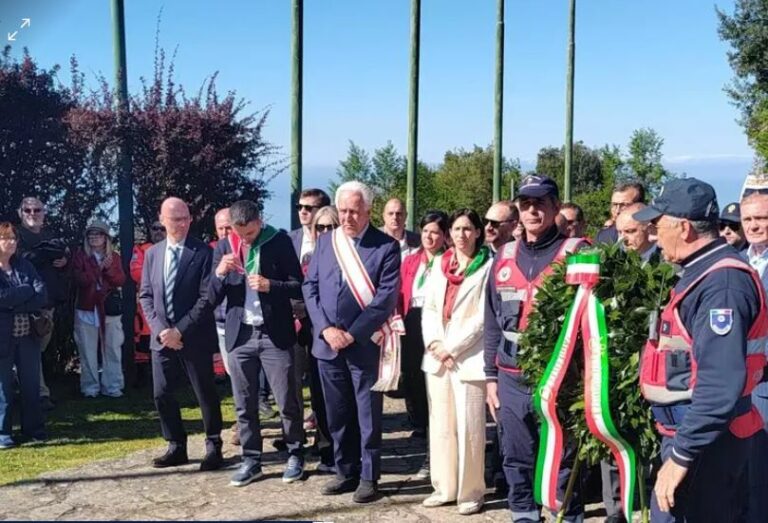 Schlein a Sant’Anna di Stazzema: ‘il fascismo non è una opinione, ma un reato’