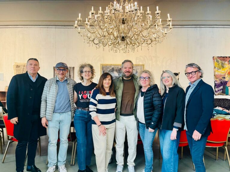 Al Victory Cafè museo i commercianti fanno squadra: stile e territorio protagonisti dell’evento ‘Riflessi – La moda che ti illumina’