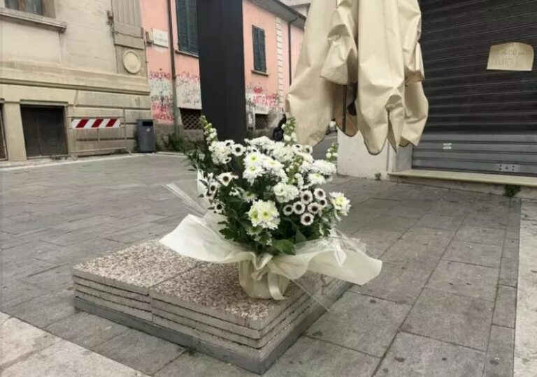 Uccisione di Massa, un indagato ‘non l’ho sfiorato’, l’altro ‘vittima ha dato testata’