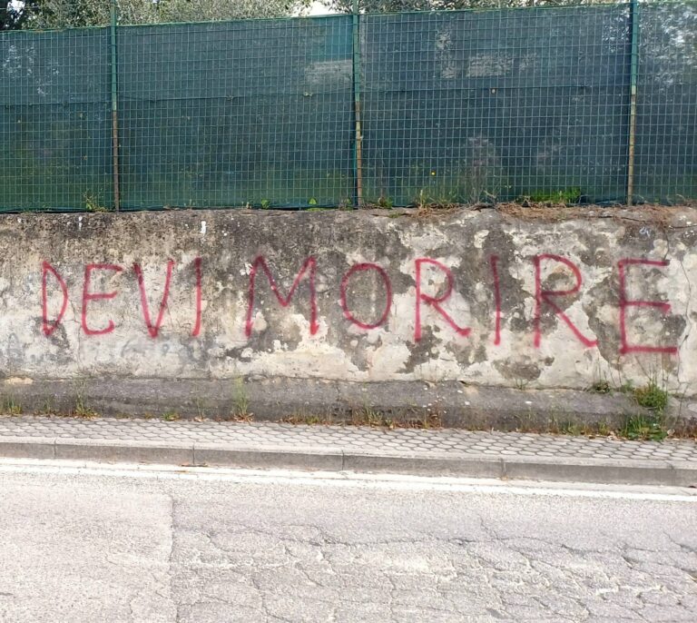 Contro Stefania Nesi un gesto vile e inaccettabile