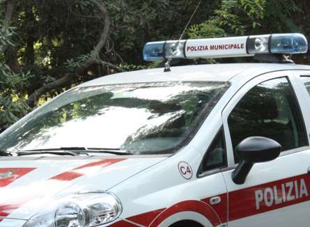 Muore travolto da un’auto sulla Variante Aurelia