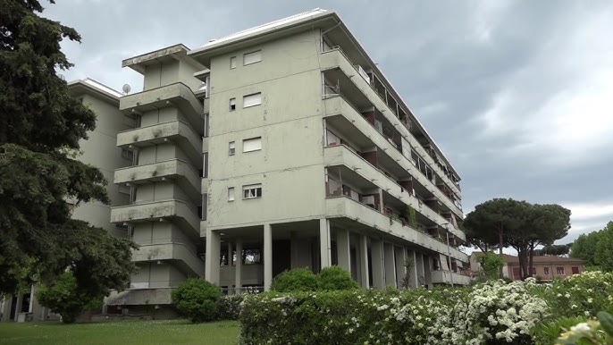 Donna accoltellata in casa, i carabinieri sulle tracce dell’aggressore