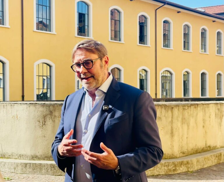 Sanità a Prato, l’affondo di Godi (Fdi): “Soldi pubblici sprecati, cittadini abbandonati”