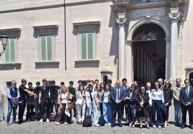 Pistoia, studenti premiati con la visita al Quirinale