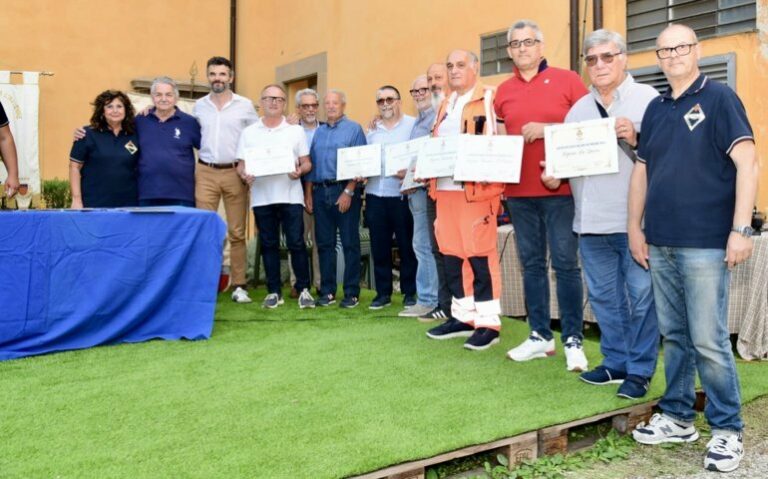 150 volontari della Pubblica assistenza “L’Avvenire” Prato premiati nel Giardino Buonamici