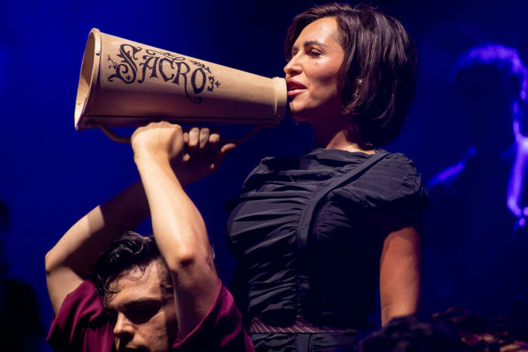 Serena Brancale a Capannori: una serata di musica, ballo, energia