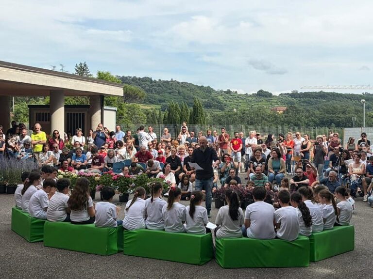 I ragazzi del Fermi di Serravalle salutano l’anno con la musica