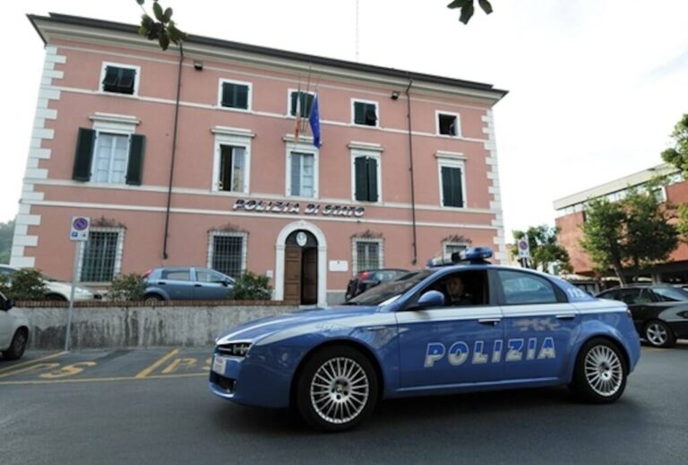 Carrara. Rapina a mano armata a un portavalori: indagato l’autista del mezzo