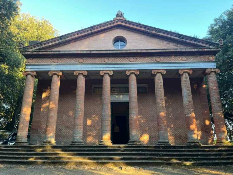 Il Tempio di Minerva Medica a Montefoscoli, tra classicità e simbolismo