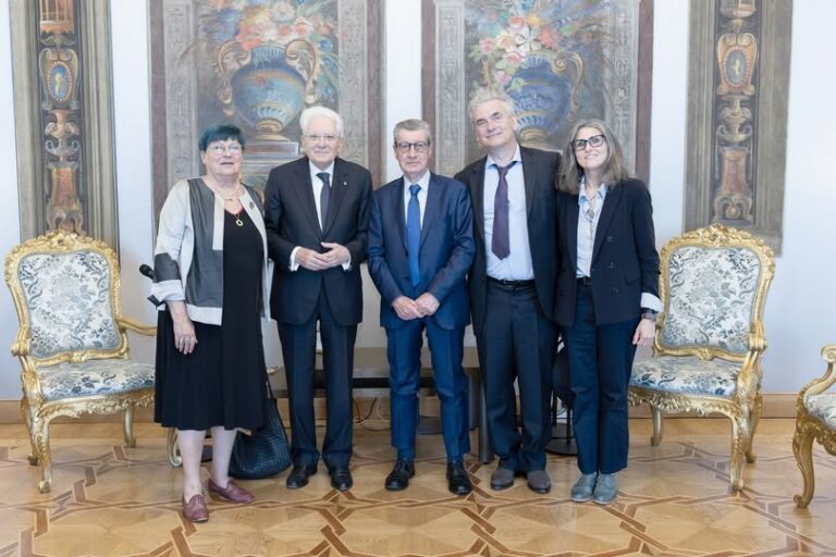 A Mattarella una copia del libro “Piero Calamadrei. Il miracolo della ragione”