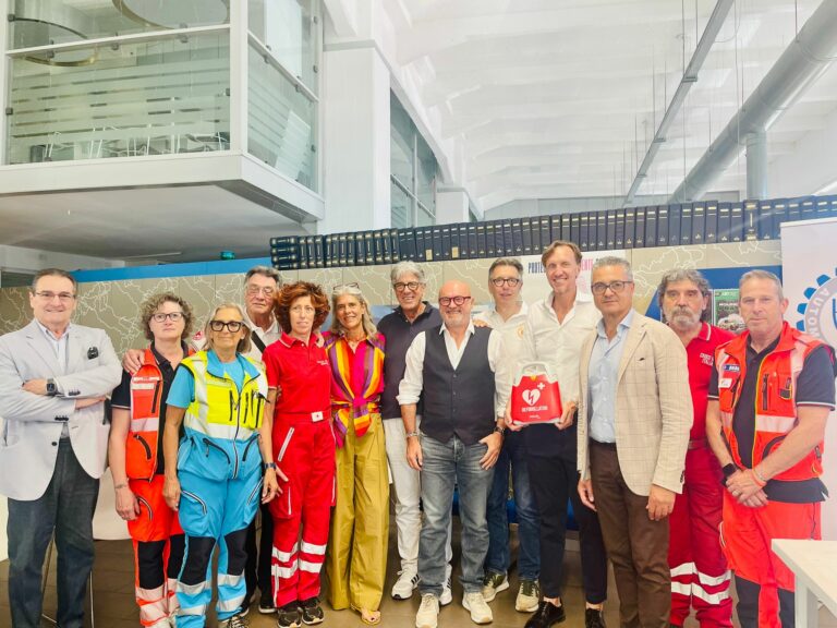 Un defibrillatore in ogni sede territoriale di Aci Prato. In memoria dell’ex presidente Federico Mazzoni