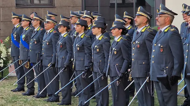 La Guardia di finanza di Pistoia scova 64 evasori totali. Sequestrati beni per quasi 4 milioni di euro