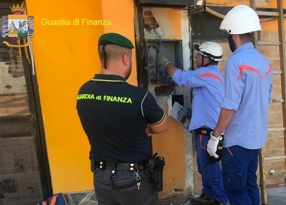 Furto di energia elettrica, la Guardia di finanza denuncia due persone
