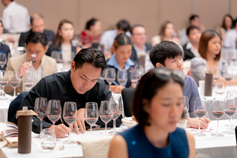 Il Consorzio Vino Chianti vola a Bangkok e Ho Chi Minh City