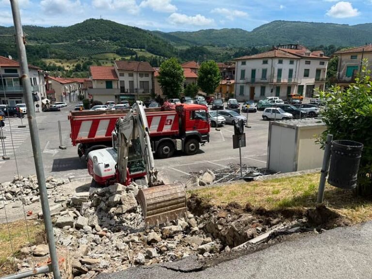 Vaiano, al via i lavori per una Piazza del Comune più accessibile
