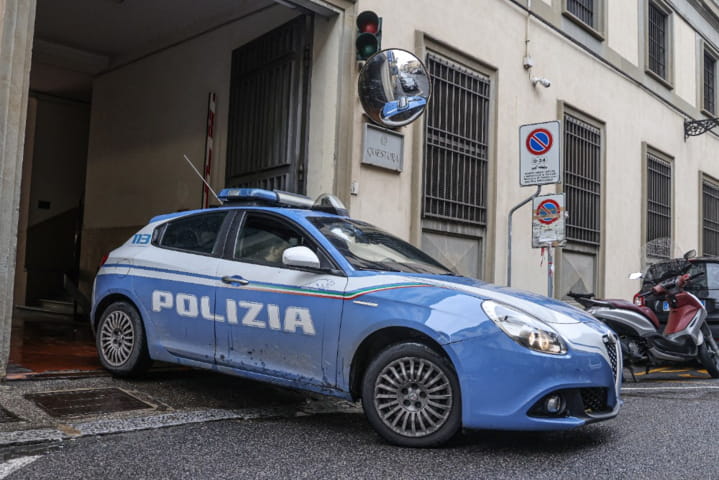 Empoli: la Polizia denuncia per aggressione quattro giovani tra i 15 e i 17 anni