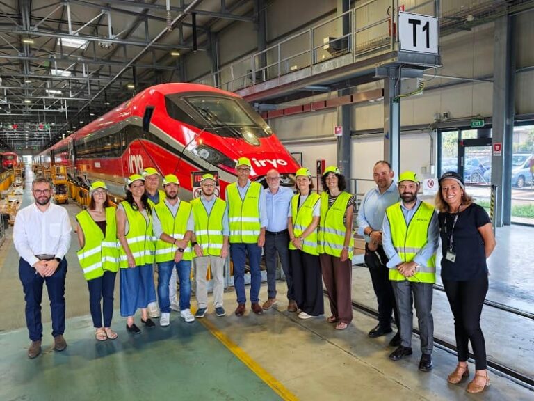 Il Sindaco e la Giunta in visita allo stabilimento Hitachi