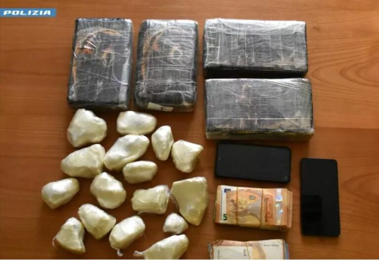 Sorpreso con 5 chili di cocaina, arrestato a Lucca