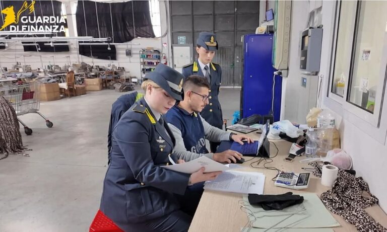 Lavoratori come schiavi, arrestato imprenditore cinese a Prato