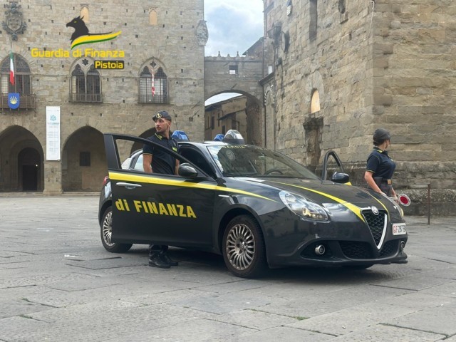 Pistoia. Intensa attività antidroga della Guardia di finanza, arrestato spacciatore