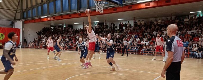 Amichevole fra Lumos Pistoia e T Gema Montecatini. Il primo derby va ai rossoblu 74-85