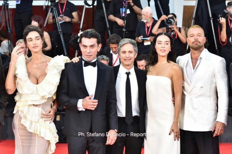 Attori, registi e star dello spettacolo a Venezia 83