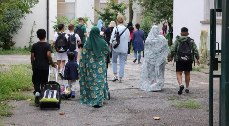 FdI: ‘il modello scolastico che piace a Biffoni? Classi ghetto e record di abbandono’