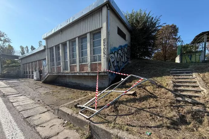 Incidente in periferia a Bologna, cinque giovani feriti, tre gravissimi
