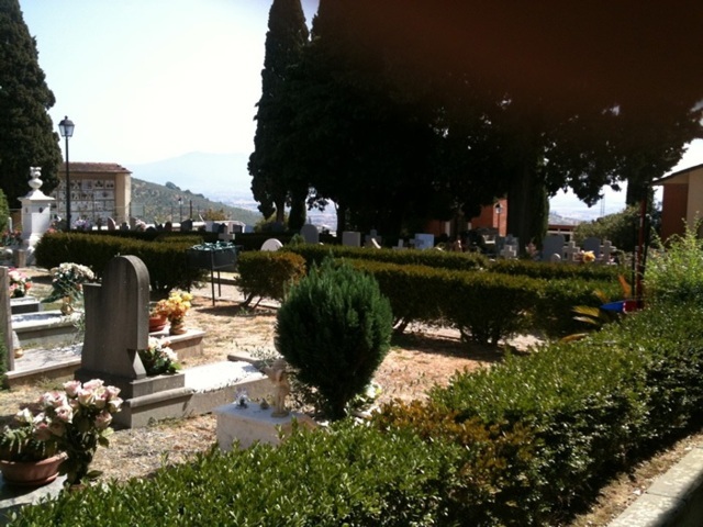 Carmignano. L’accesso al cimitero riprenderà dal 1° ottobre        