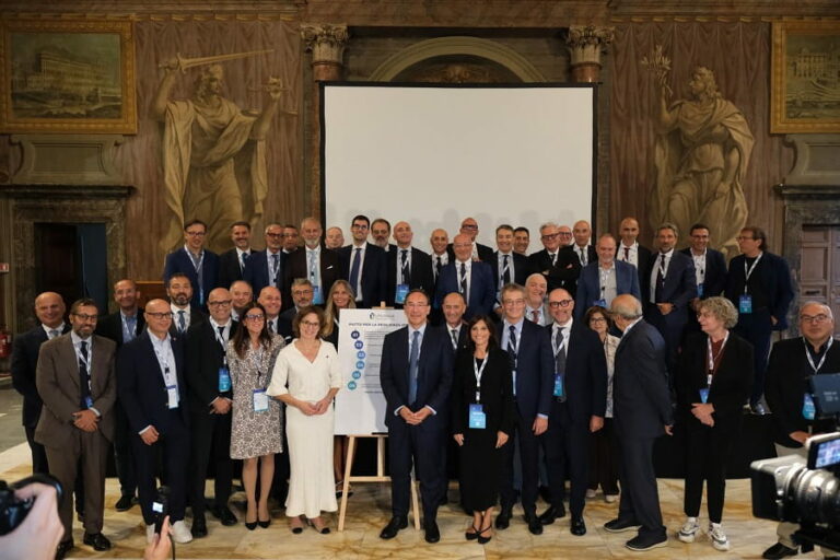 Publiacqua sigla il “Patto per la Resilienza idrica” di Utilitalia