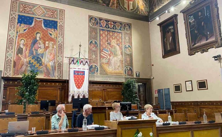 Pietre che raccontano la storia e l’identità di Prato nel volume di Bill Homes