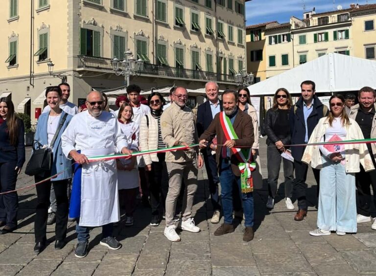 Taglio del nastro per la nuova edizione di “Un Prato di Cioccolato”