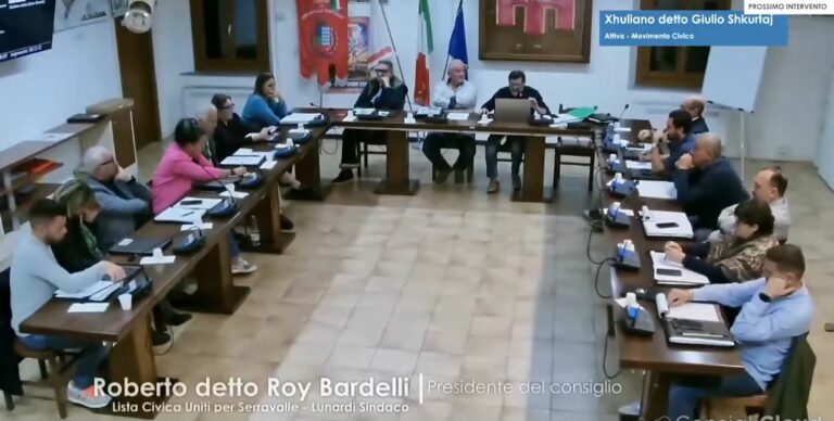Il Sindaco Lunardi punta il dito su Gorbi: ‘in Consiglio gesti inaccettabili e sessisti’
