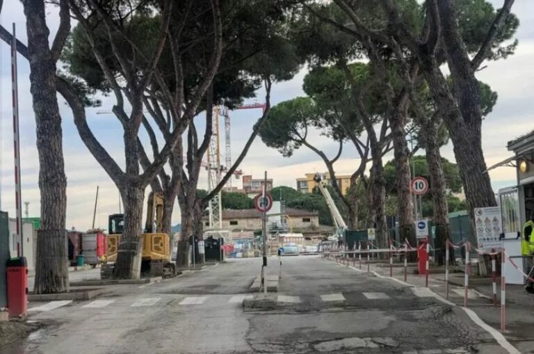 Incidente in cantiere stazione Alta Velocità a Firenze, morto operaio